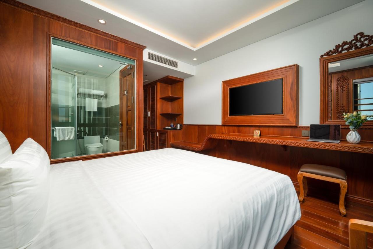 Monalisa Luxury Hotel Дананг Екстериор снимка