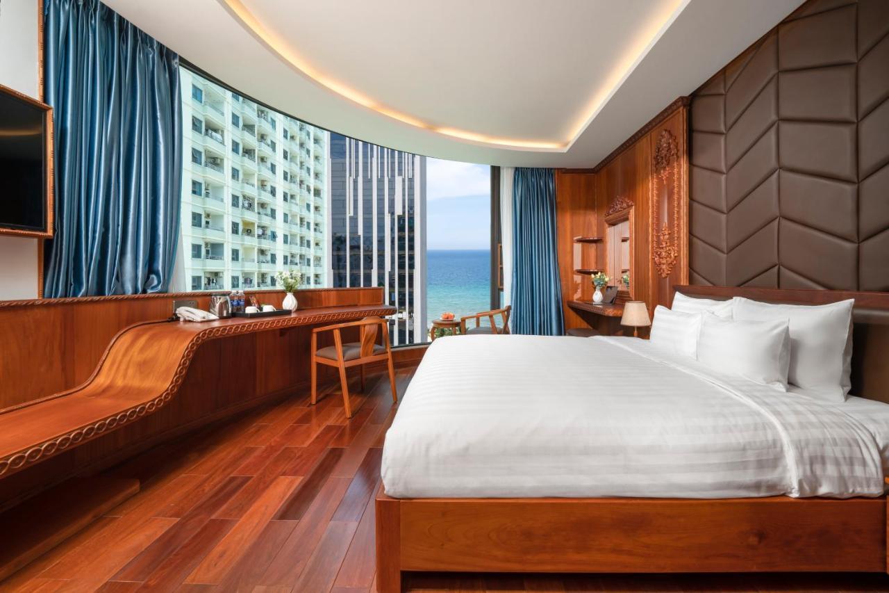 Monalisa Luxury Hotel Дананг Екстериор снимка