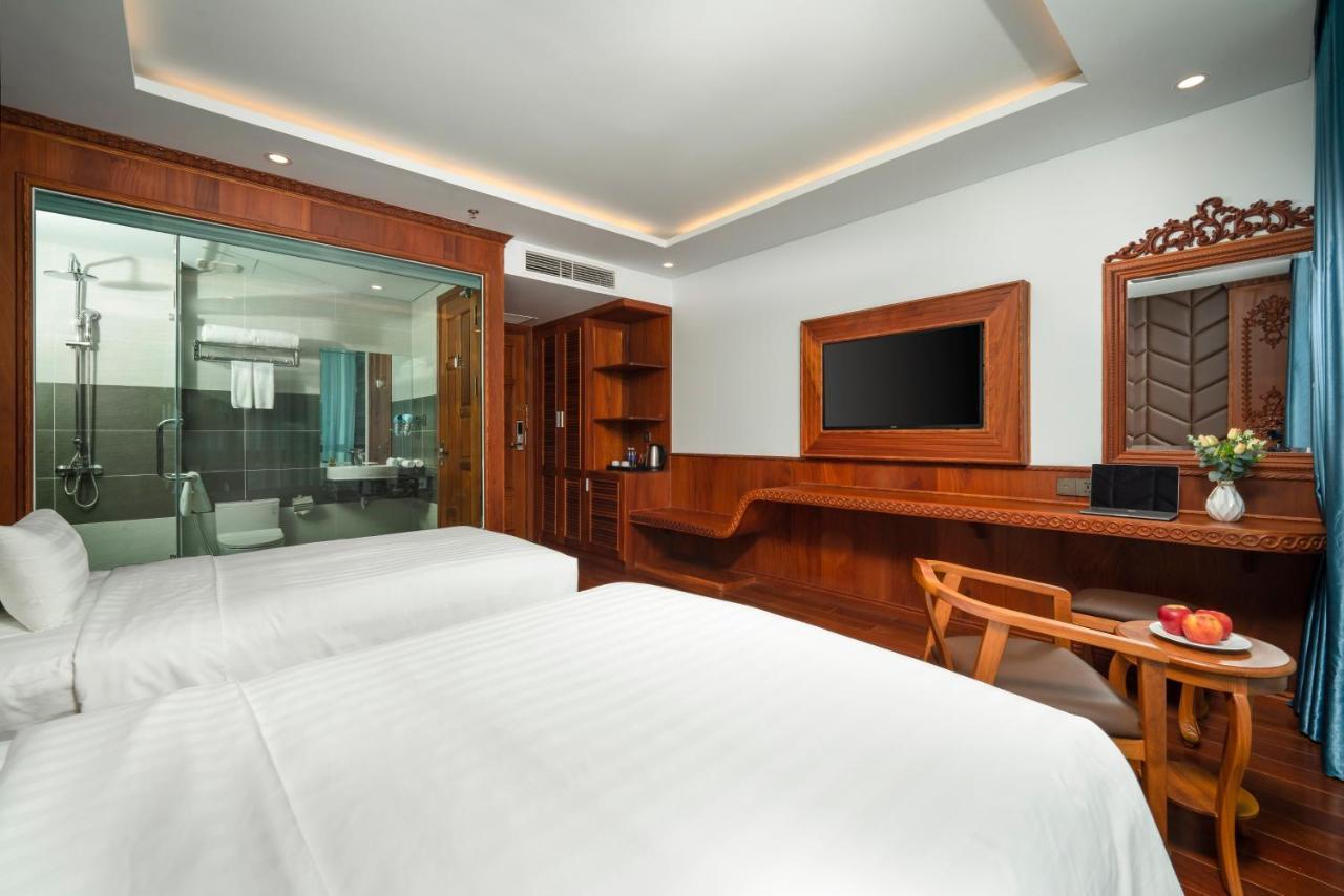 Monalisa Luxury Hotel Дананг Екстериор снимка