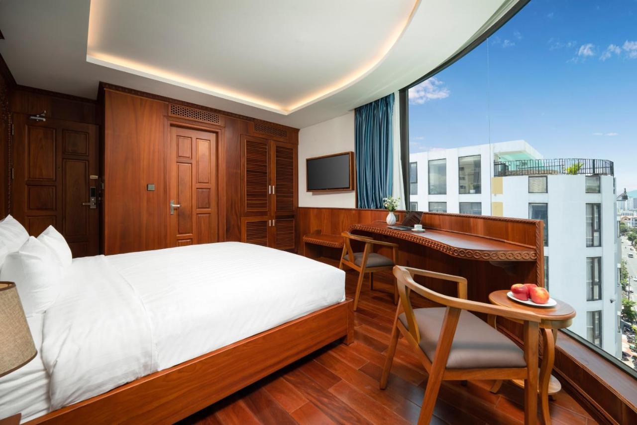 Monalisa Luxury Hotel Дананг Екстериор снимка