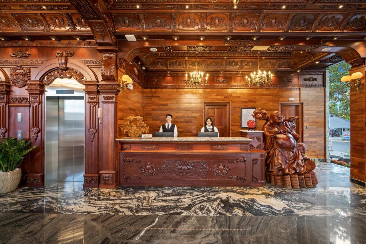 Monalisa Luxury Hotel Дананг Екстериор снимка
