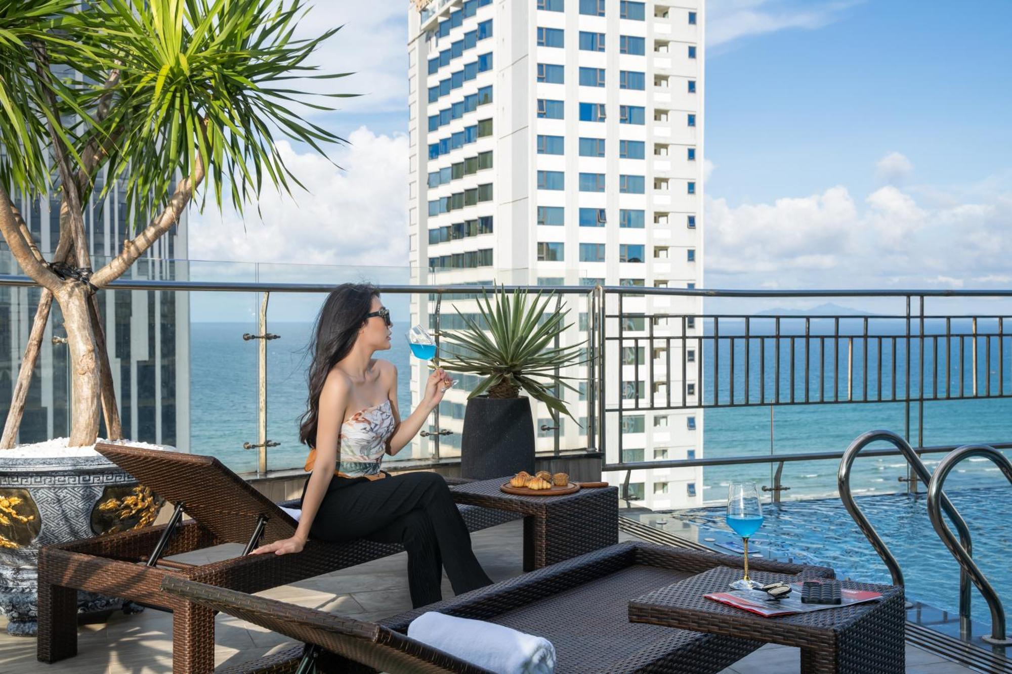 Monalisa Luxury Hotel Дананг Екстериор снимка