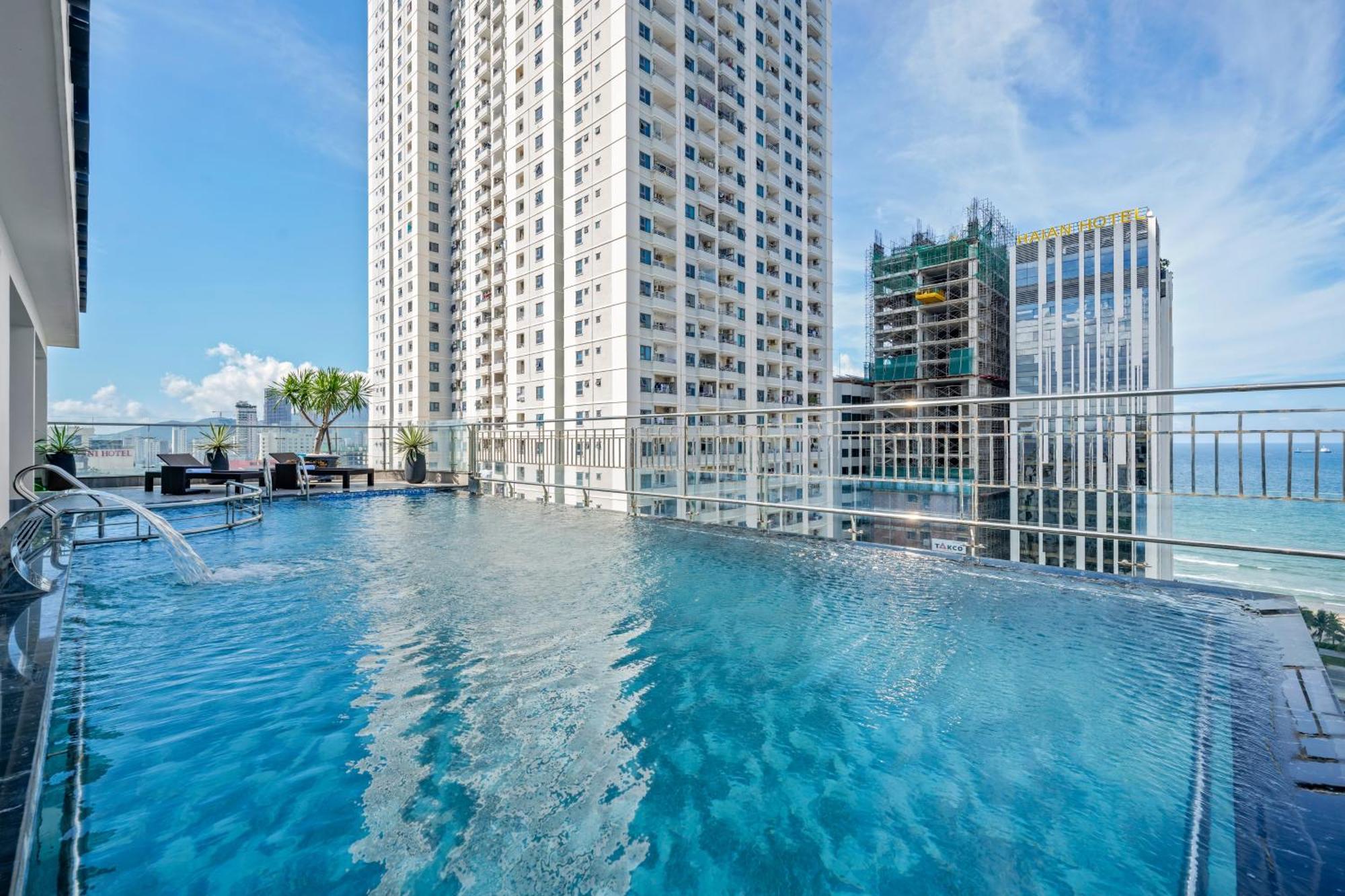 Monalisa Luxury Hotel Дананг Екстериор снимка